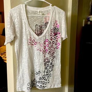 Medium Affliction white fitted T